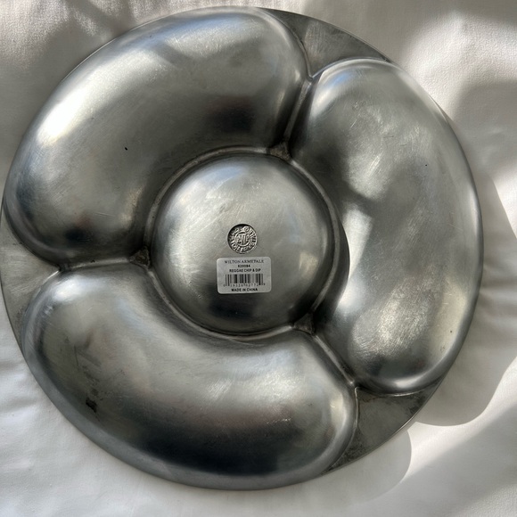 Vintage Wilton Armetale Reggae Chip and Dip Server, Round, 14-Inch - Picture 5 of 12
